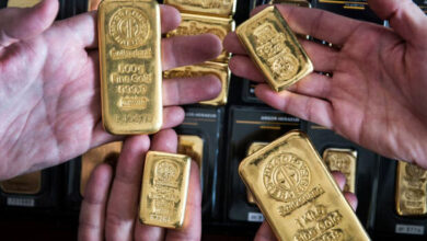 تصویر قیمت جهانی طلا نزدیک به پایین‌ترین سطح ۹ ماهه باقی ماند